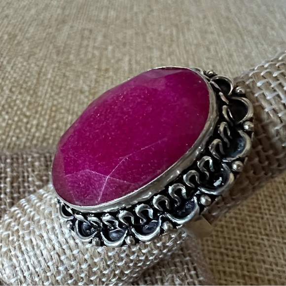 New Enhanced Faceted Ruby Silver Overlay Ring Size 7.5 - 7.75 - Picture 9 of 10